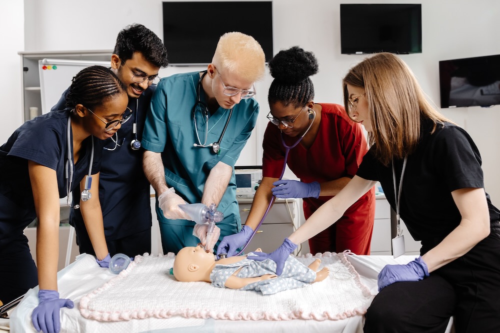 Addressing the New Graduate RN Transition Gap with Nursing Simulation