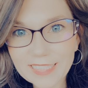 Profile photo of Lora Simpson