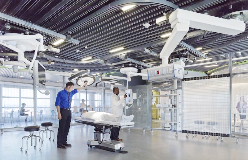 OR 360: Simulated OR of the Future from Cedars-Sinai & DoD